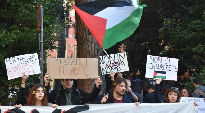 İtalya’da Sanremo Müzik Festivali’nde İsrail’e destek açıklaması protesto edildi