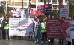 İzmir’de Belediye ve Kamu İşçileri Taleplerini Dile Getirdi