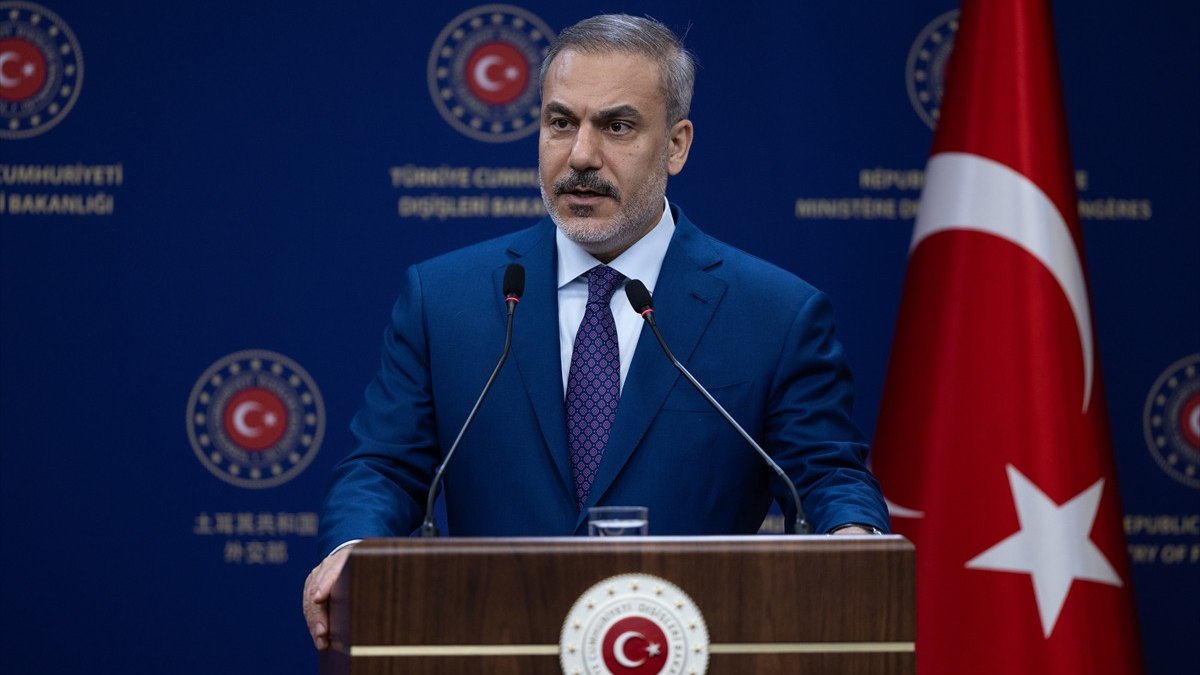 Hakan Fidan: İsrail bölgesel yayılmacılığa son vermeli
