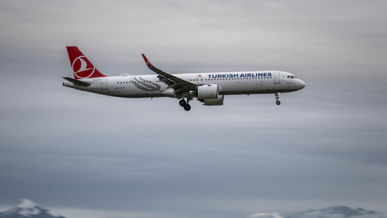 THY beklenen kar yağışı nedeniyle bazı seferlerini iptal etti