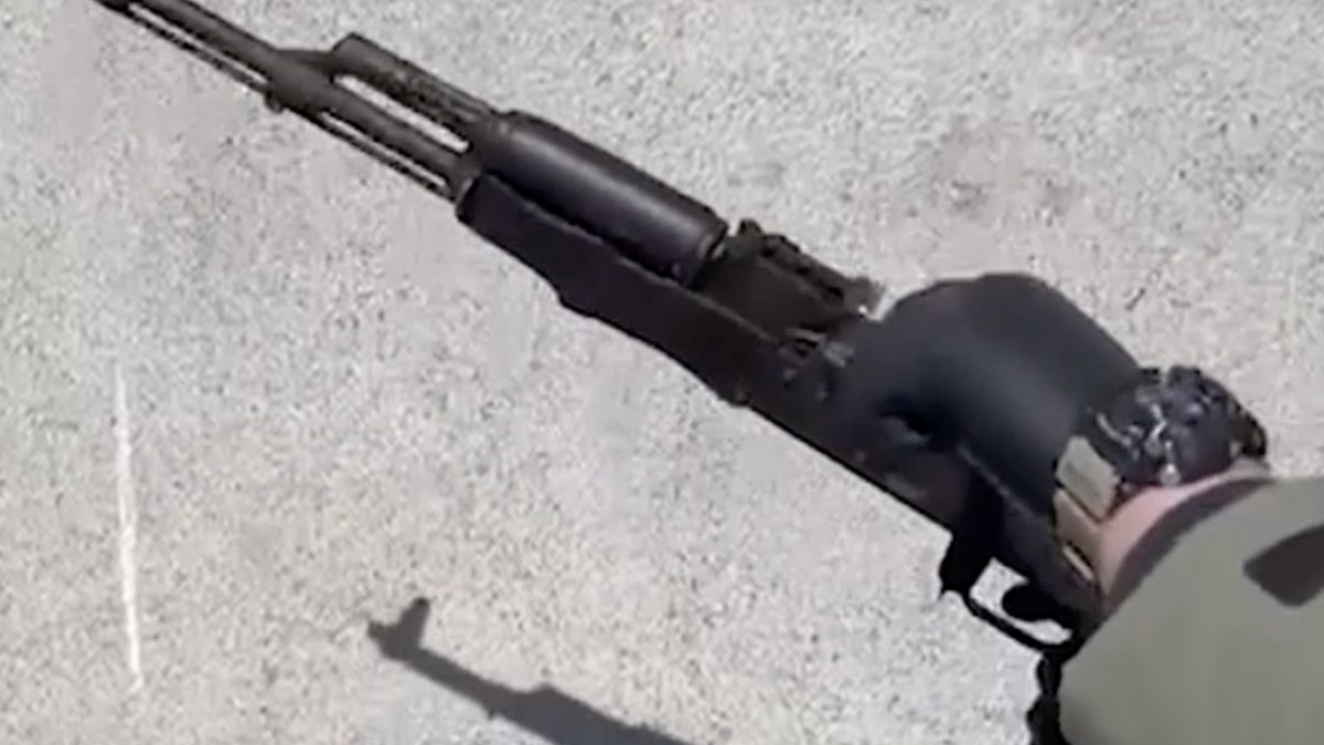 Kars’ta hurdalıktan uzun namlulu silah çıktı